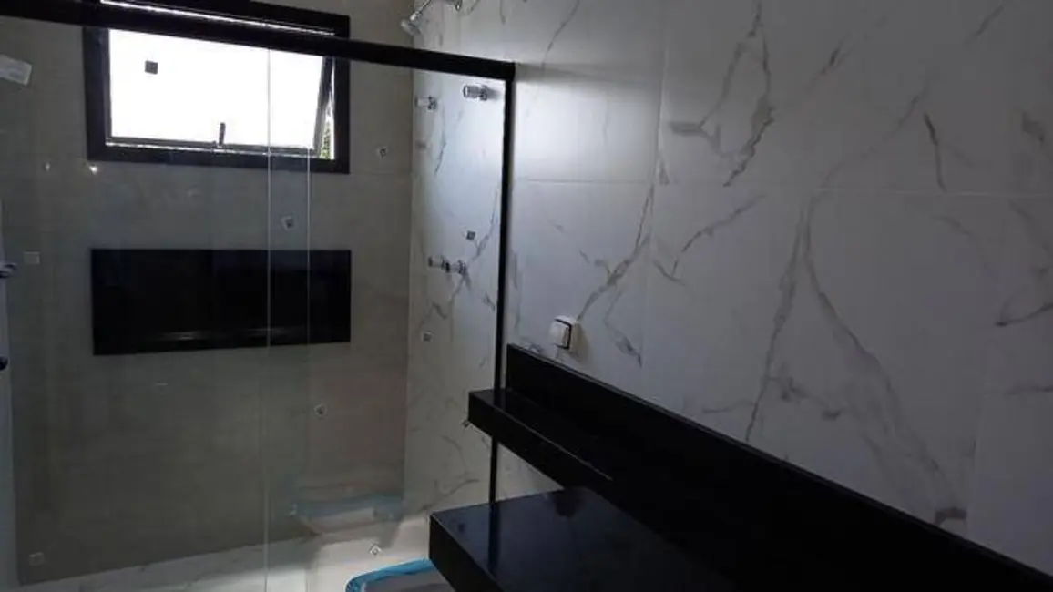 Foto 4 de Casa com 3 quartos à venda, 225m2 em Jardim Baronesa, Taubate - SP