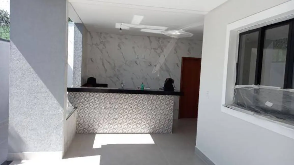 Foto 3 de Casa com 3 quartos à venda, 225m2 em Jardim Baronesa, Taubate - SP