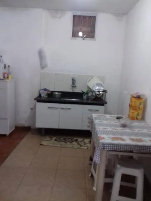 Foto 9 de Casa com 2 quartos à venda, 80m2 em Jardim Gurilândia, Taubate - SP