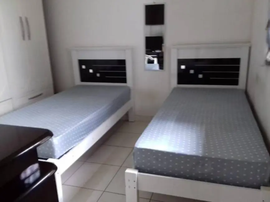 Foto 6 de Casa com 2 quartos à venda, 80m2 em Jardim Gurilândia, Taubate - SP