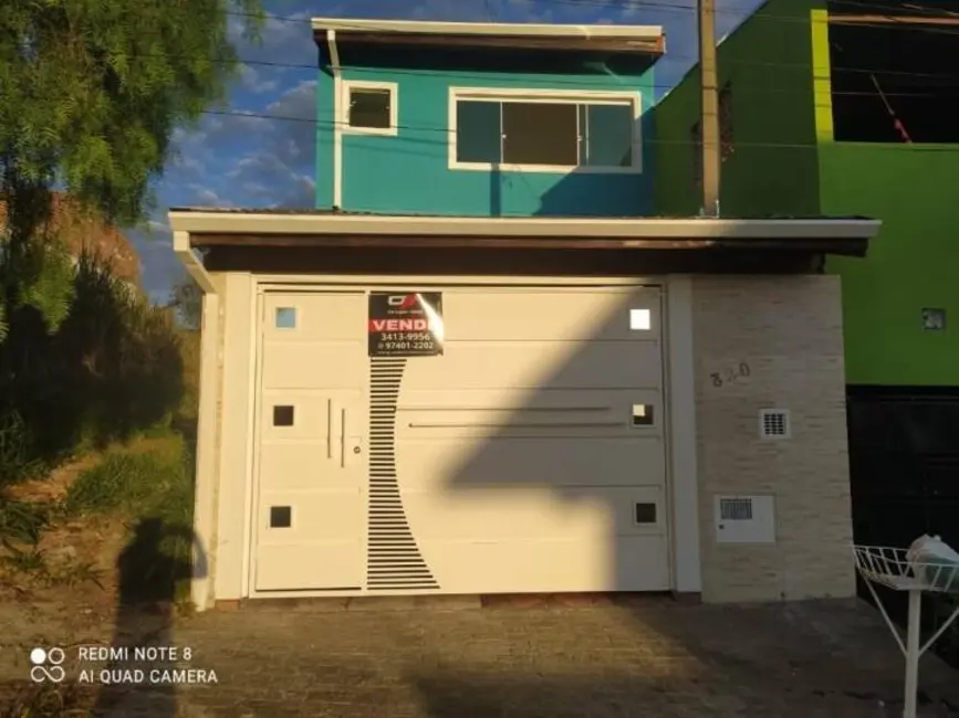 Foto 3 de Sobrado com 3 quartos à venda, 200m2 em Jardim Hípica Pinheiro, Taubate - SP