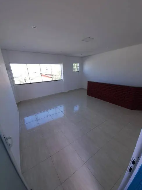 Foto 8 de Sobrado com 3 quartos à venda, 200m2 em Jardim Hípica Pinheiro, Taubate - SP