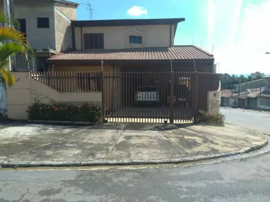 Foto 1 de Sobrado com 4 quartos à venda, 237m2 em Esplanada Independência, Taubate - SP