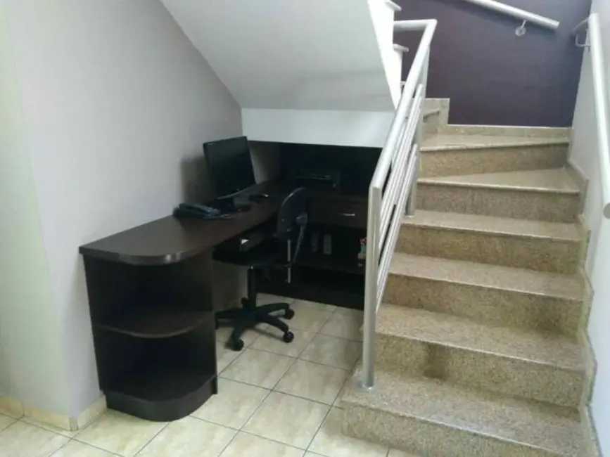 Foto 8 de Sobrado com 4 quartos à venda, 237m2 em Esplanada Independência, Taubate - SP