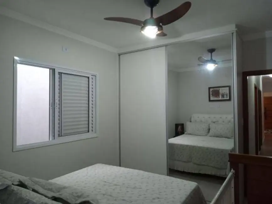 Foto 9 de Casa com 3 quartos à venda, 100m2 em Sao Jose Dos Campos - SP