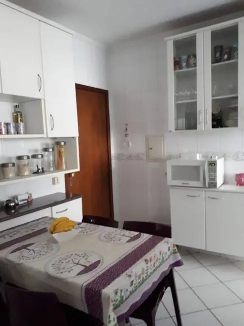 Foto 4 de Apartamento com 3 quartos à venda, 145m2 em Centro, Taubate - SP