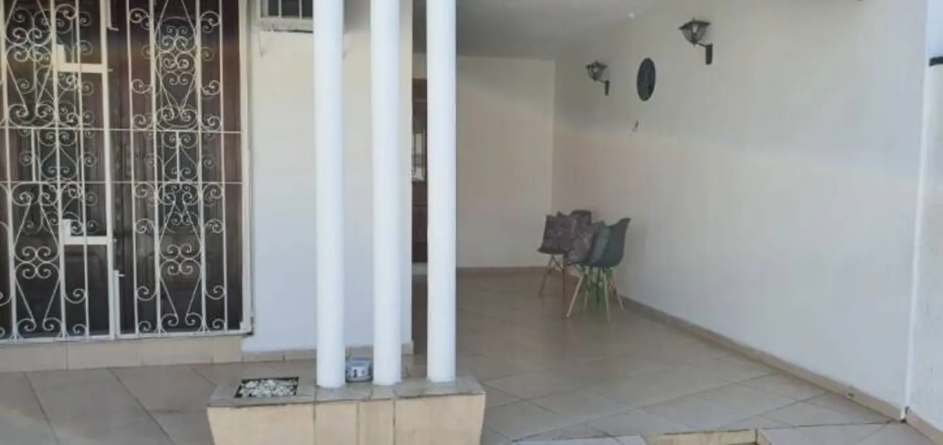 Casa com 4 quartos à venda, 154m2 em Jardim Santa Clara, Taubate - SP - imagem 4 Foto 4 de Casa com 4 quartos à venda, 154m2 em Jardim Santa Clara, Taubate - SP