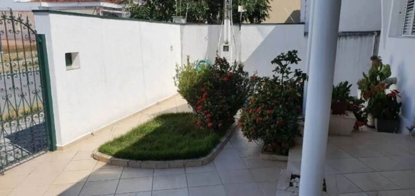 Casa com 4 quartos à venda, 154m2 em Jardim Santa Clara, Taubate - SP - imagem 1 Foto 1 de Casa com 4 quartos à venda, 154m2 em Jardim Santa Clara, Taubate - SP