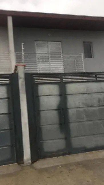 Foto 1 de Sobrado com 2 quartos à venda, 78m2 em Vila Santos, Cacapava - SP