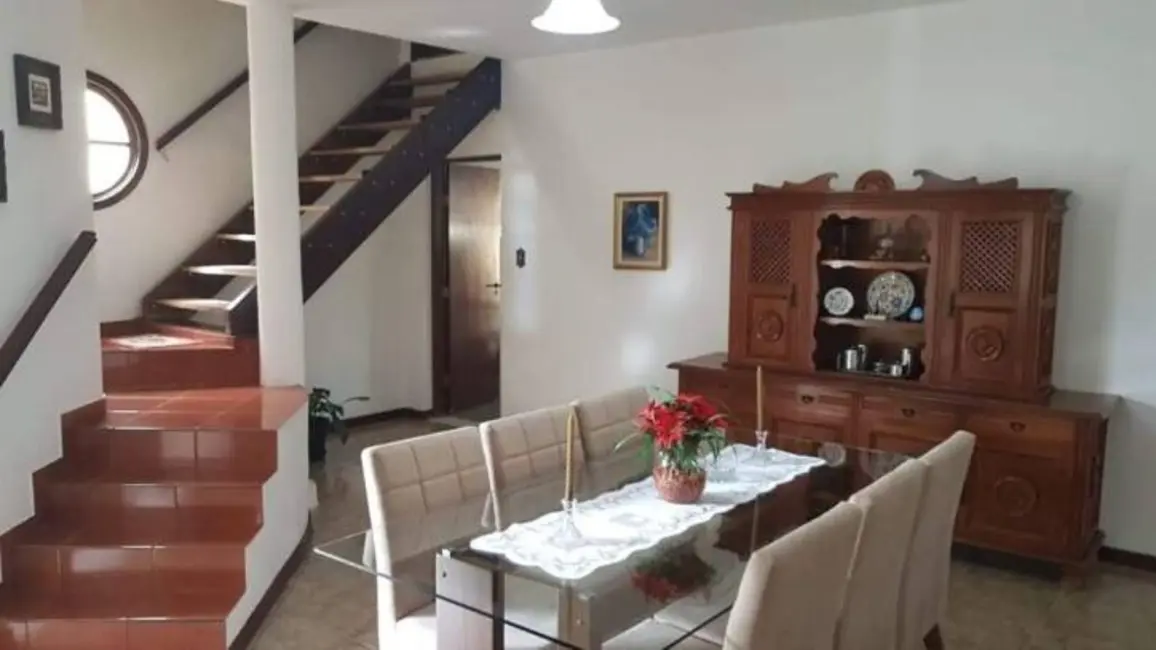 Foto 9 de Casa com 8 quartos à venda, 440m2 em Alto do Cardoso, Pindamonhangaba - SP