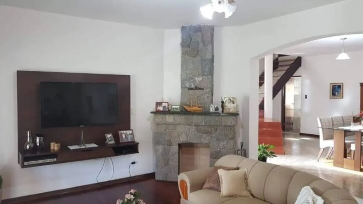 Foto 6 de Casa com 8 quartos à venda, 440m2 em Alto do Cardoso, Pindamonhangaba - SP