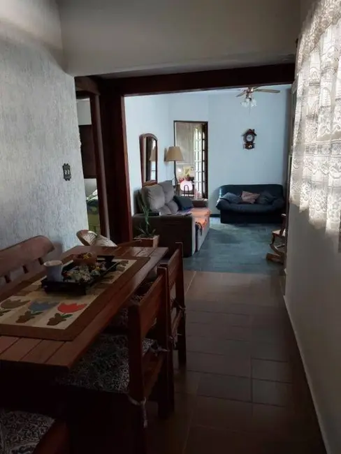 Foto 4 de Casa com 3 quartos à venda, 190m2 em Tremembe - SP
