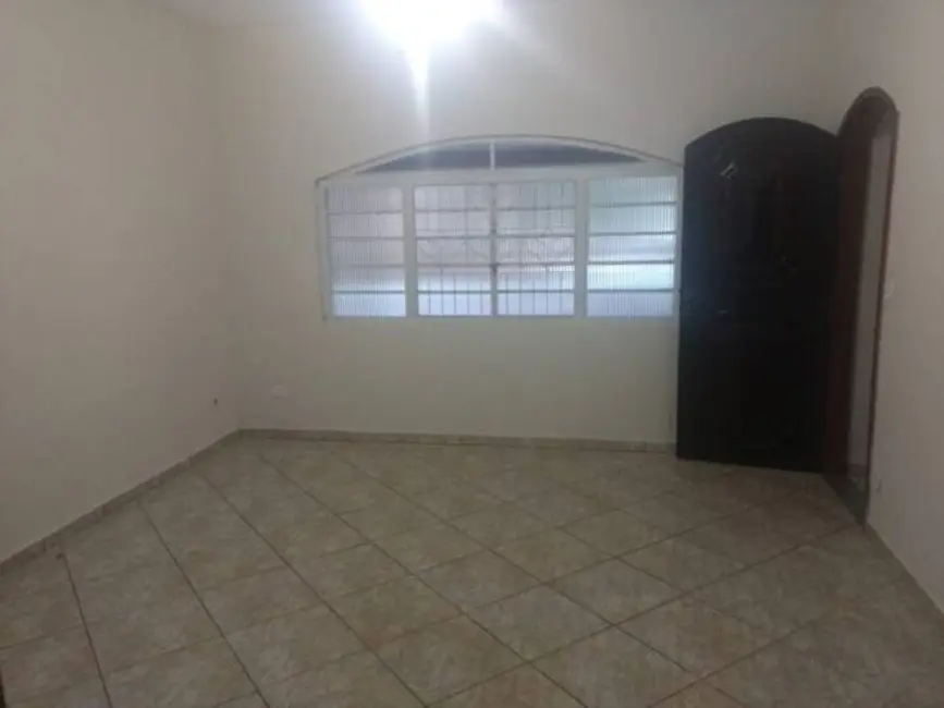 Foto 3 de Casa com 3 quartos à venda, 195m2 em Tremembe - SP
