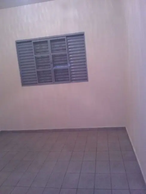 Foto 4 de Casa com 2 quartos à venda, 130m2 em Jardim Bela Vista, Taubate - SP