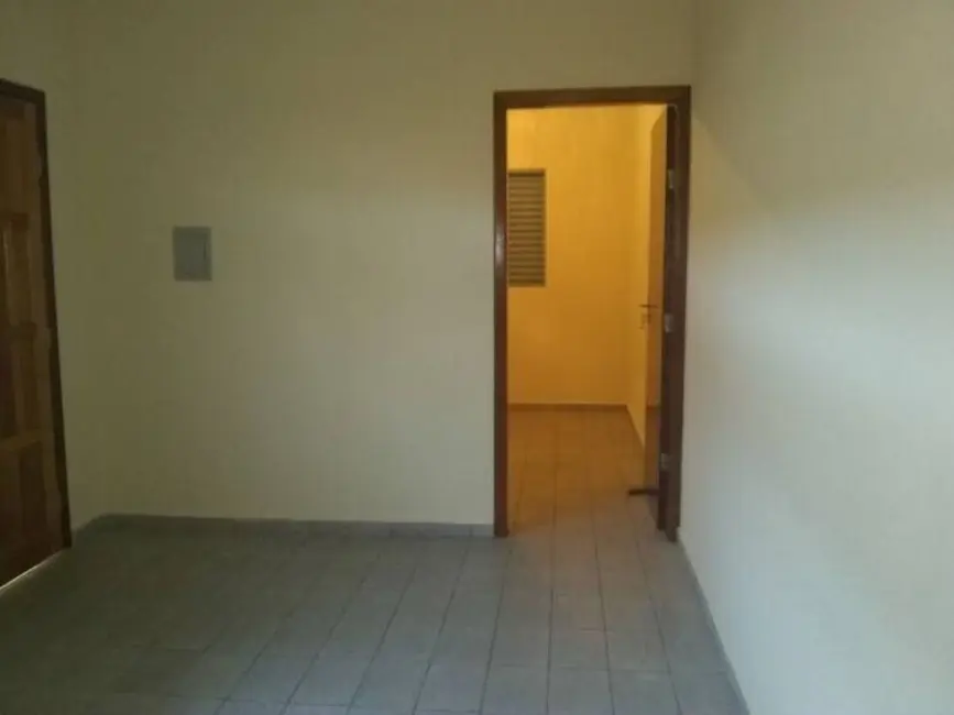 Foto 2 de Casa com 2 quartos à venda, 130m2 em Jardim Bela Vista, Taubate - SP