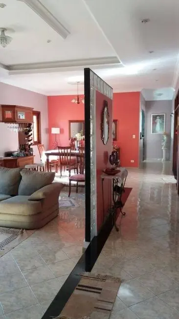 Foto 2 de Casa com 3 quartos à venda, 186m2 em Jardim das Nações, Taubate - SP