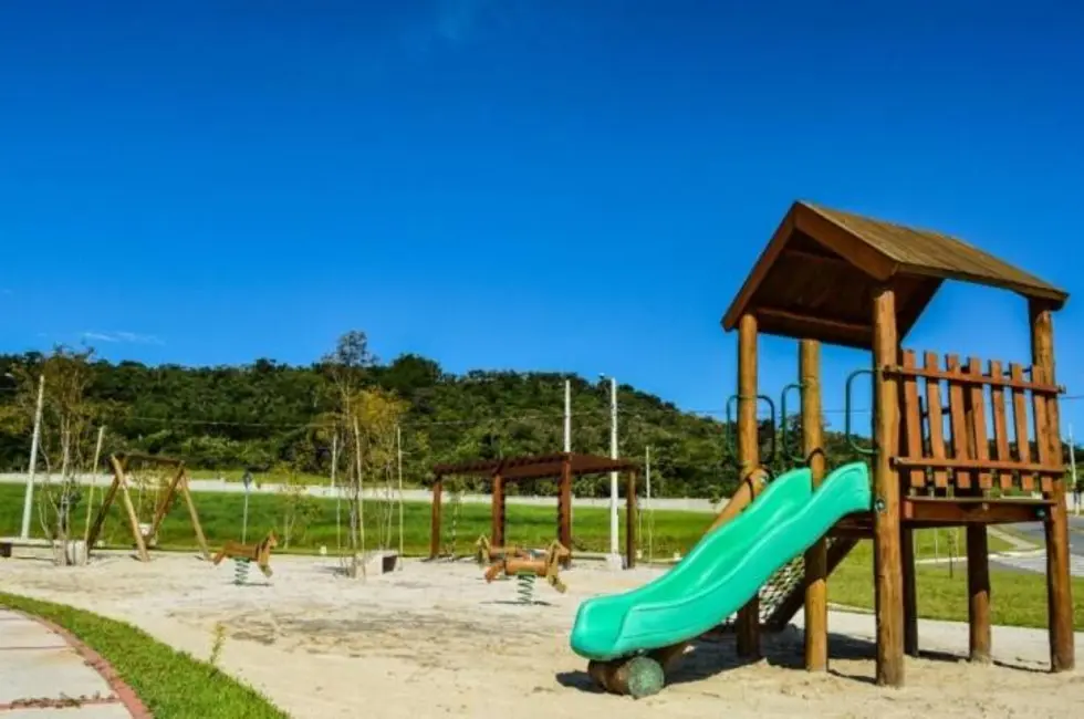 Foto 3 de Terreno / Lote à venda, 330m2 em Taubate - SP