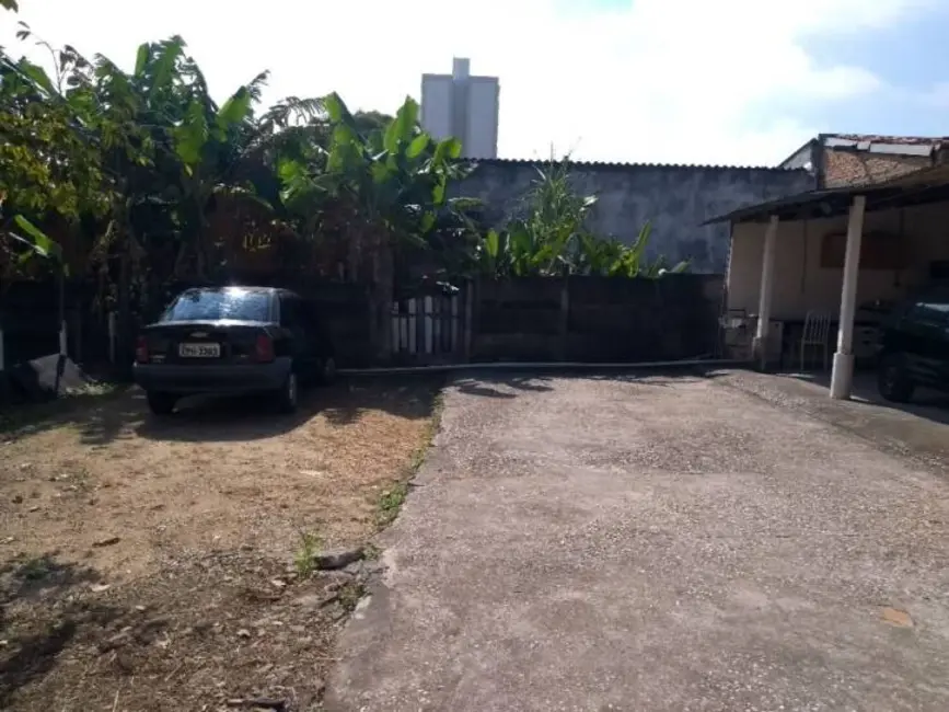 Foto 5 de Casa com 3 quartos à venda, 200m2 em Vila São José, Taubate - SP