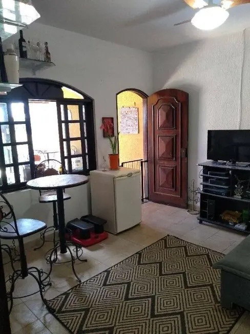 Foto 2 de Casa com 2 quartos à venda, 90m2 em Terra Nova, Taubate - SP