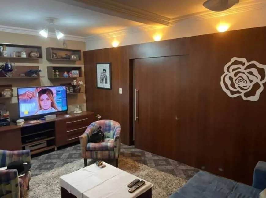 Foto 3 de Casa com 3 quartos à venda, 190m2 em Tremembe - SP