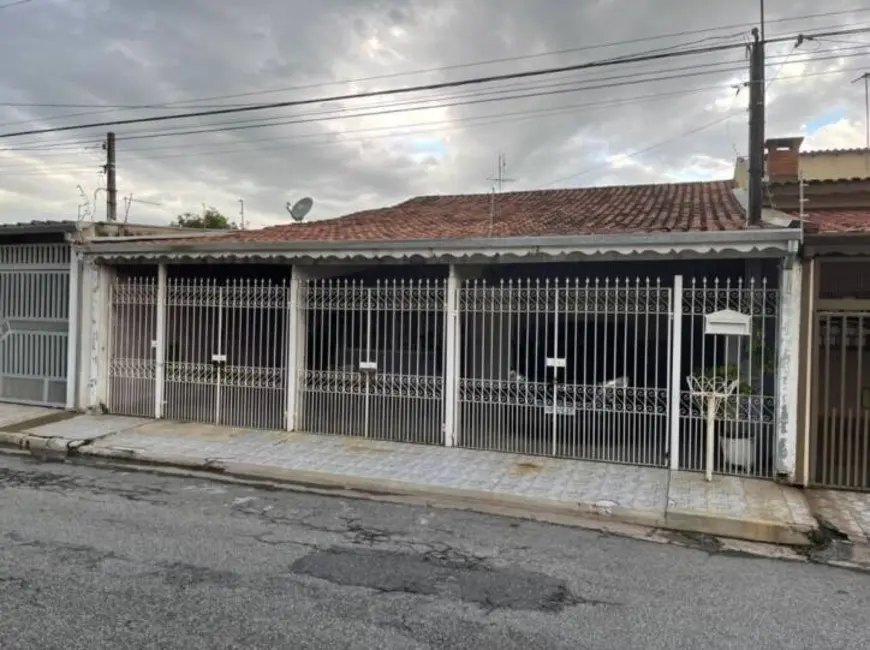 Foto 1 de Casa com 3 quartos à venda, 190m2 em Tremembe - SP