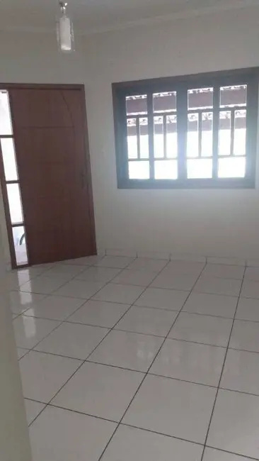 Casa com 2 quartos à venda, 73m2 em Pindamonhangaba - SP - imagem 3 Foto 3 de Casa com 2 quartos à venda, 73m2 em Pindamonhangaba - SP