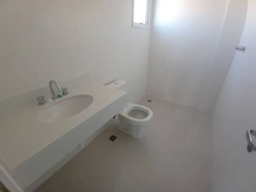 Foto 9 de Apartamento com 3 quartos à venda, 142m2 em Taubate - SP