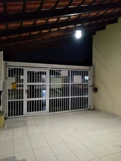 Foto 1 de Casa com 2 quartos à venda, 84m2 em Tremembe - SP