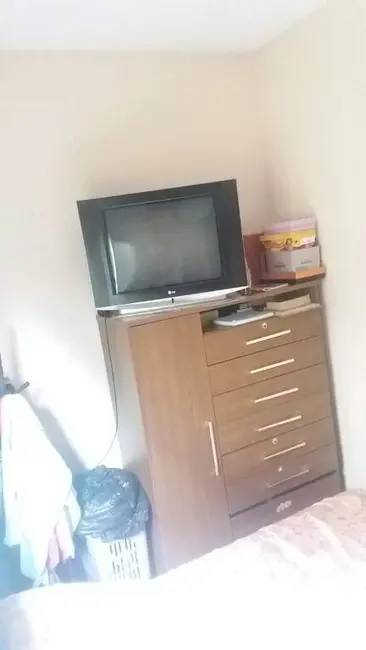 Foto 8 de Casa com 2 quartos à venda, 65m2 em Jardim Gurilândia, Taubate - SP