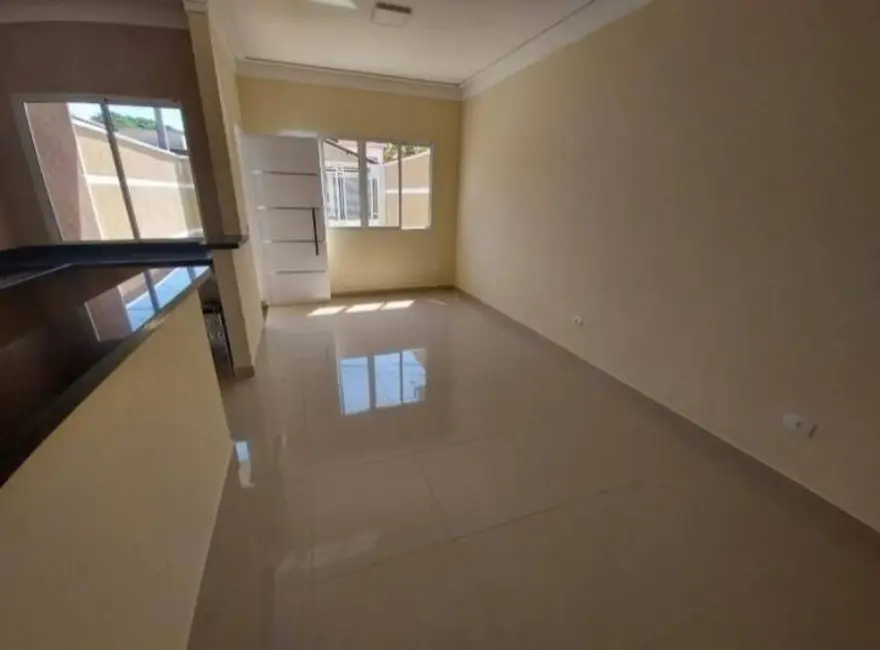 Foto 3 de Casa com 3 quartos à venda, 82m2 em Vila São José, Taubate - SP