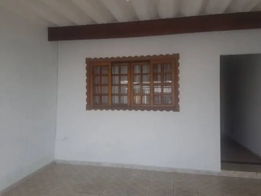 Casa com 3 quartos à venda, 124m2 em Jardim Columbia, Taubate - SP - imagem 2 Foto 2 de Casa com 3 quartos à venda, 124m2 em Jardim Columbia, Taubate - SP