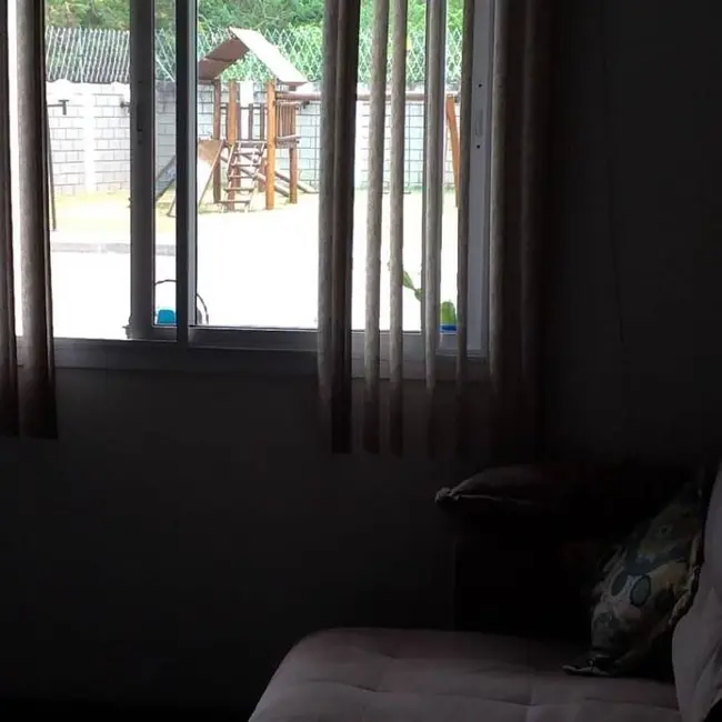 Foto 5 de Sobrado com 3 quartos à venda, 100m2 em Vila Areao, Taubate - SP