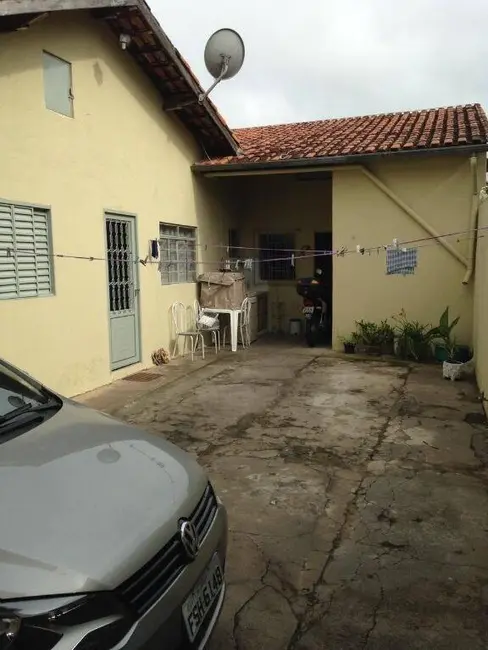 Foto 4 de Casa com 5 quartos à venda, 160m2 em Jardim Canuto Borges, Taubate - SP