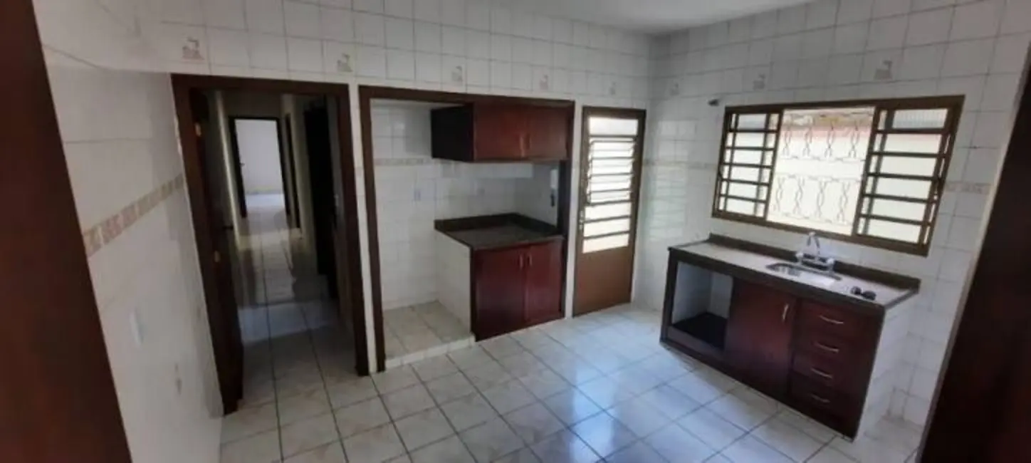 Foto 3 de Casa com 2 quartos à venda, 128m2 em Alto do Cardoso, Pindamonhangaba - SP
