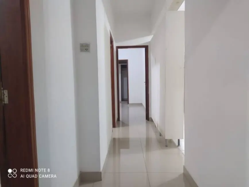 Foto 3 de Casa com 4 quartos à venda, 200m2 em Centro, Taubate - SP