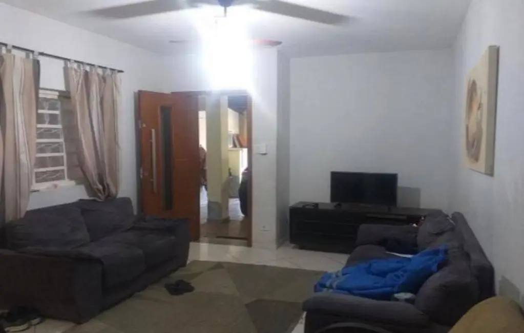 Foto 4 de Sobrado com 2 quartos à venda, 87m2 em Areão, Taubate - SP