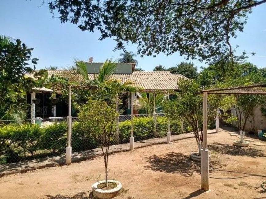 Foto 5 de Chácara com 2 quartos à venda, 900m2 em Piracangaguá, Taubate - SP