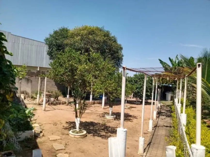 Foto 8 de Chácara com 2 quartos à venda, 900m2 em Piracangaguá, Taubate - SP