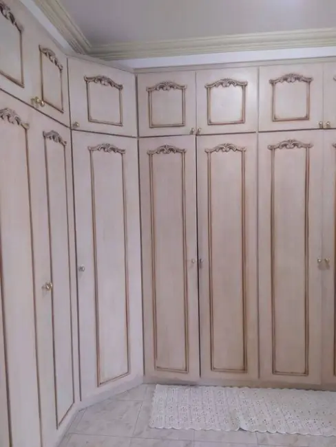 Foto 3 de Sobrado com 4 quartos à venda, 240m2 em Terra Nova, Taubate - SP