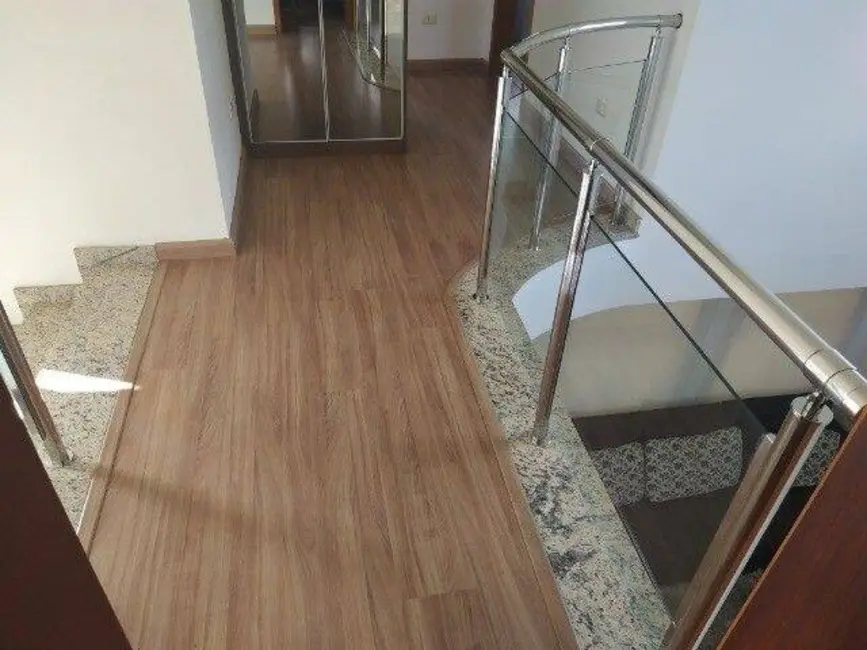 Foto 5 de Sobrado com 4 quartos à venda, 219m2 em Piracangaguá, Taubate - SP