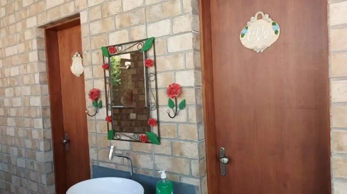 Foto 8 de Casa com 2 quartos à venda, 300m2 em Tremembe - SP