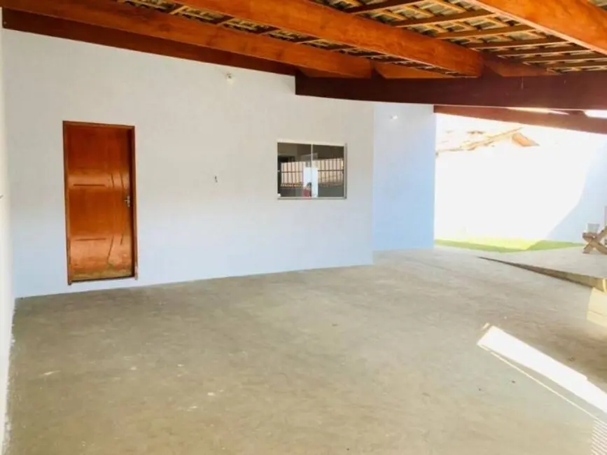 Foto 1 de Sobrado com 2 quartos à venda, 140m2 em Jardim Gurilândia, Taubate - SP