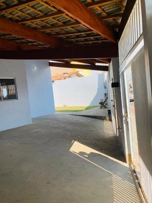 Foto 3 de Sobrado com 2 quartos à venda, 140m2 em Jardim Gurilândia, Taubate - SP