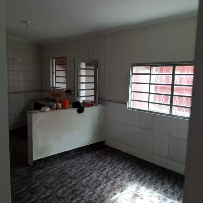 Foto 6 de Sobrado com 2 quartos à venda, 139m2 em Jardim Gurilândia, Taubate - SP
