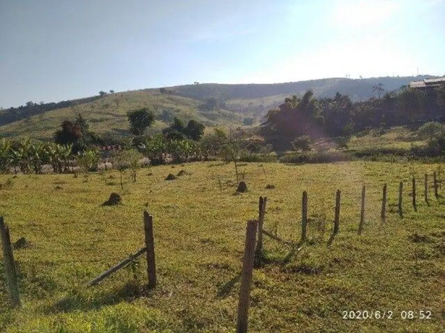 Foto 2 de Terreno / Lote à venda, 2500m2 em Piracangaguá, Taubate - SP