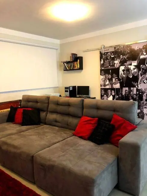 Sobrado com 4 quartos à venda, 220m2 em Tremembe - SP - imagem 5 Foto 5 de Sobrado com 4 quartos à venda, 220m2 em Tremembe - SP