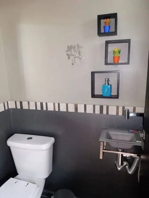 Casa com 4 quartos à venda, 220m2 em Tremembe - SP - imagem 6 Foto 6 de Casa com 4 quartos à venda, 220m2 em Tremembe - SP