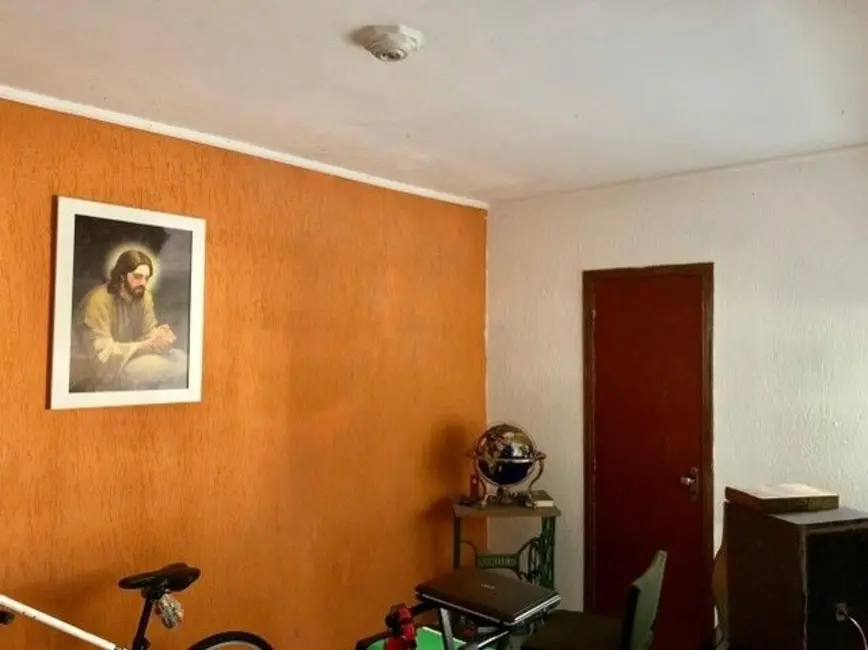 Foto 9 de Casa com 6 quartos para alugar, 260m2 em Centro, Taubate - SP