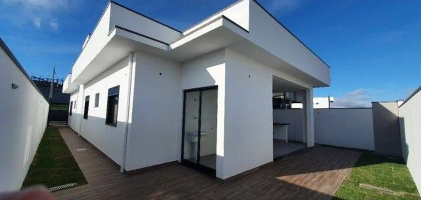 Foto 2 de Casa com 3 quartos à venda, 150m2 em Taubate - SP