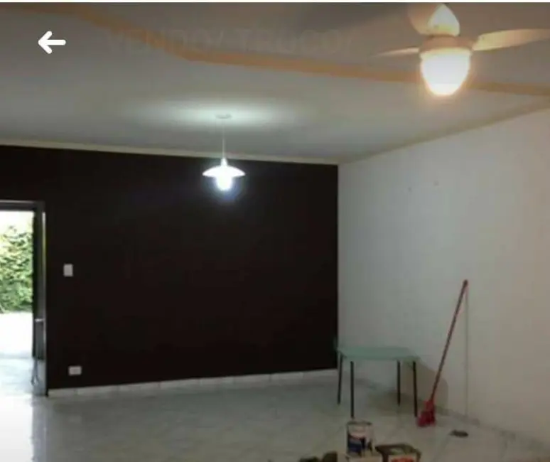 Casa com 3 quartos à venda, 180m2 em Tremembe - SP - imagem 4 Foto 4 de Casa com 3 quartos à venda, 180m2 em Tremembe - SP